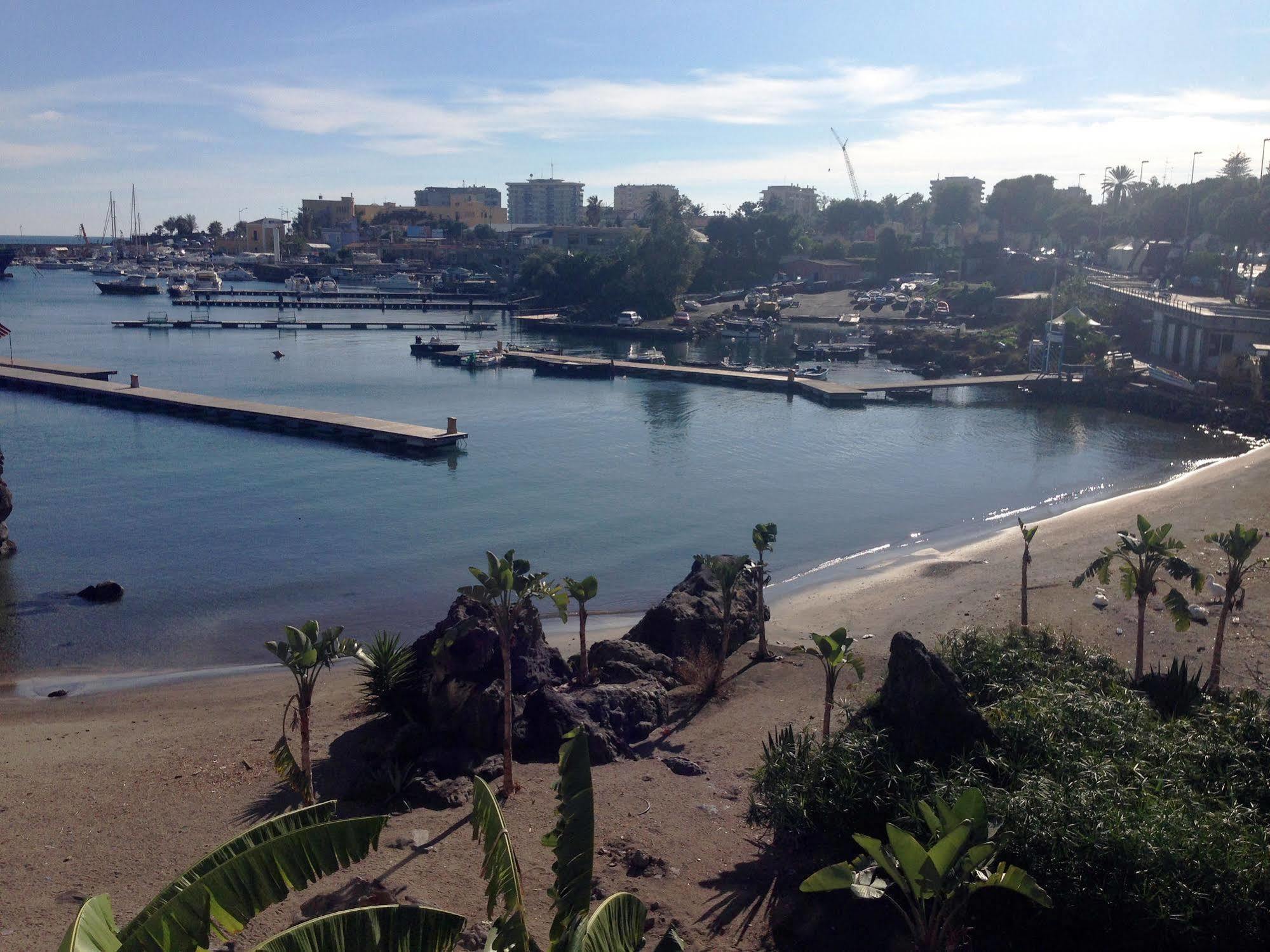 Baia Di Ognina Bed & Breakfast Katanya Dış mekan fotoğraf